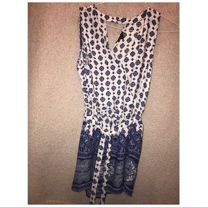 Navy/white romper *NEVER WORN*